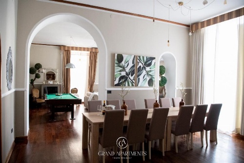 Grandapartments via Duomo Napoli image 27